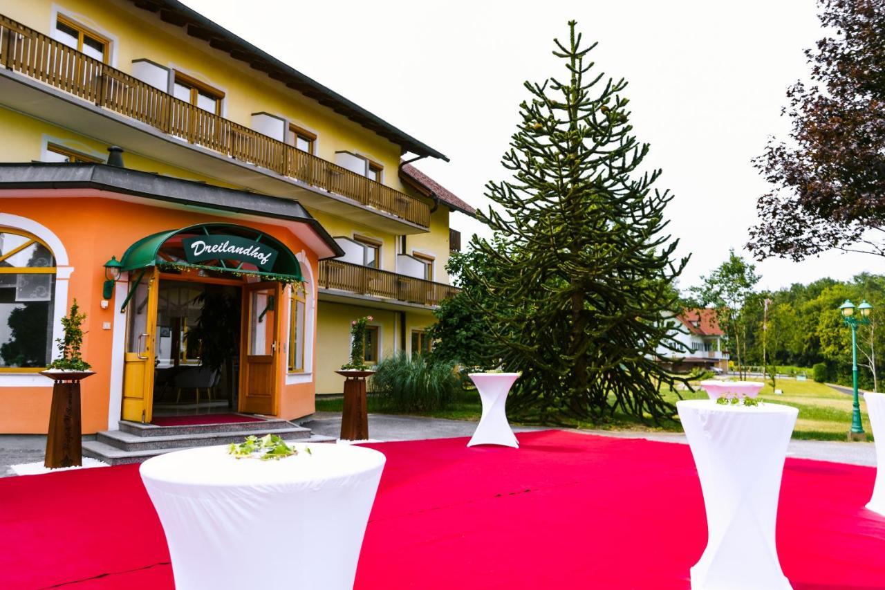 Dreilandhof Hotel Loipersdorf bei Fuerstenfeld Exterior photo